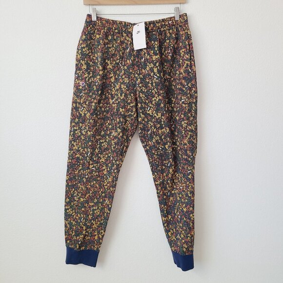 Nike Sportswear Club Fleece Joggers FQ6149-410 Size L - Picture 1 of 6